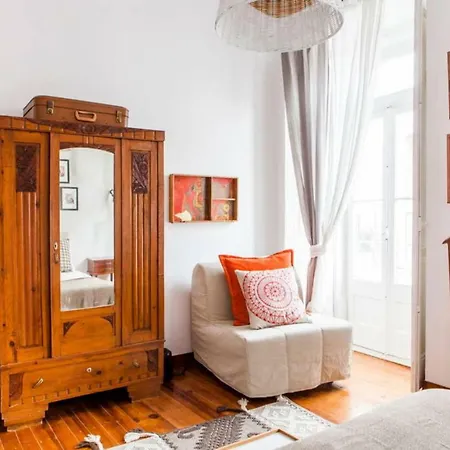 Stylish For Travelers - Bp2 * Lisboa